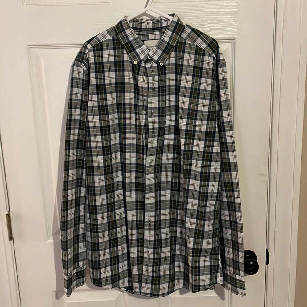 American Eagle Button Down Shirt